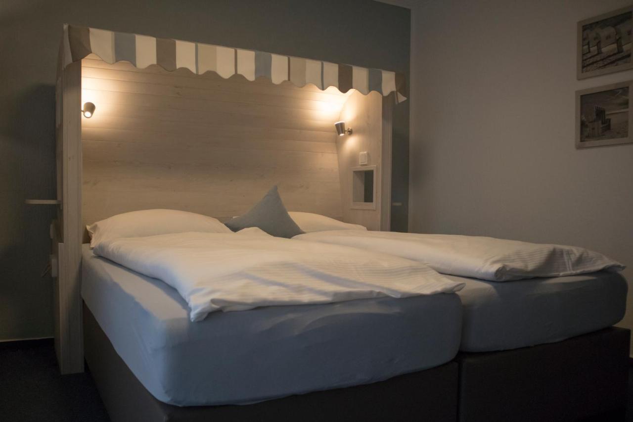 Hotel Am Friesenstrand Tossens Eksteriør bilde