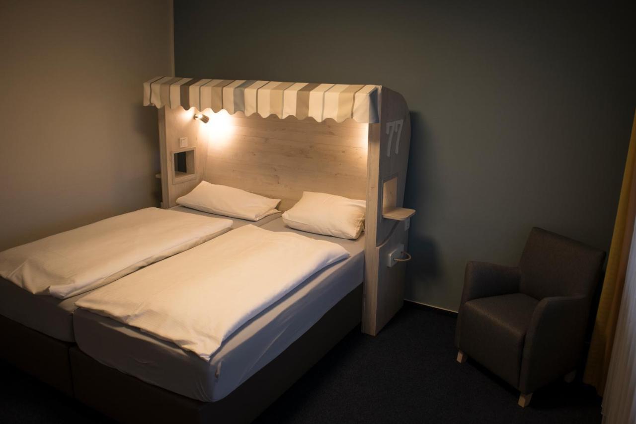 Hotel Am Friesenstrand Tossens Eksteriør bilde